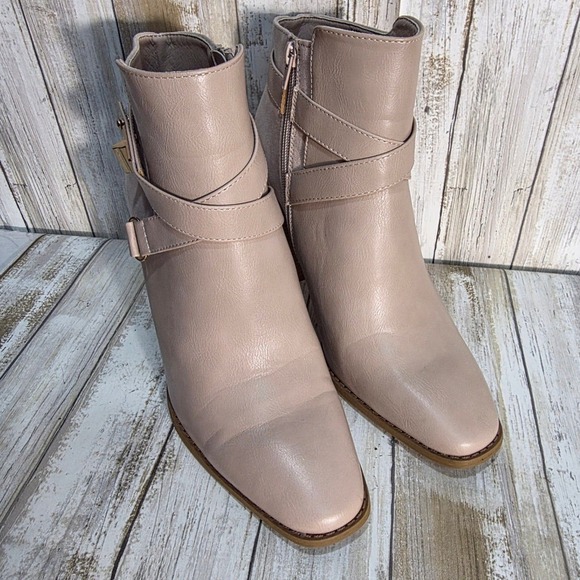 JustFab Carol Taupe Suede Buckle Strap Block Heel Ankle Boots Womens US 10 - Picture 9 of 9